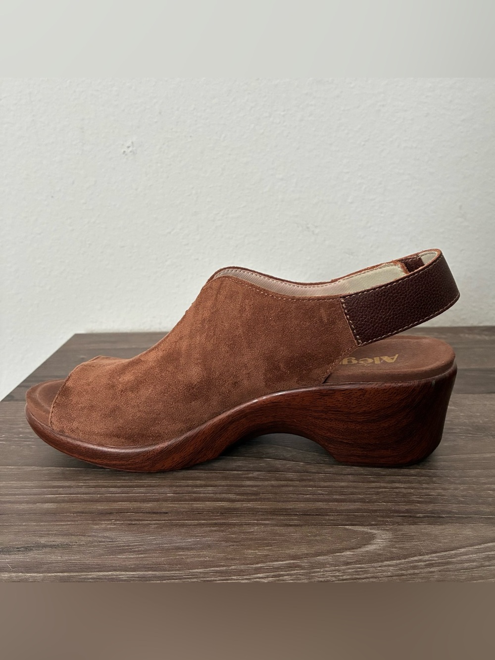 Alegria Rosie Peep Toe Wedge Sandals Size 38 Brown - Picture 4 of 14